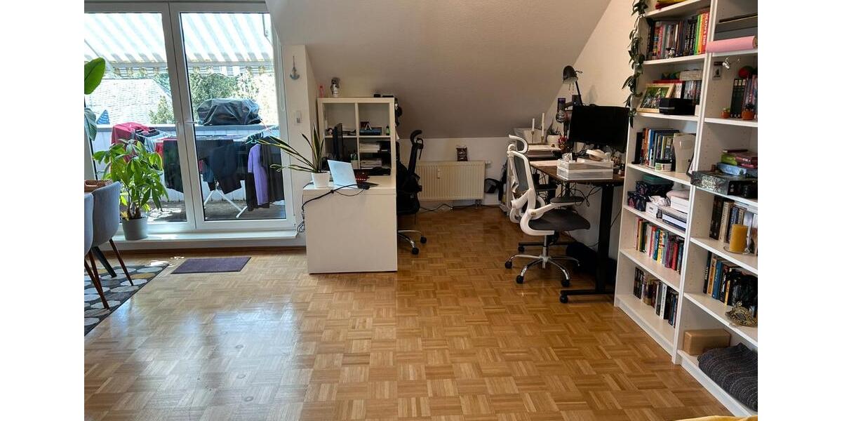 Dachgeschoßwohnung Frankfurt am Main Eschersheim - 2 Zimmer, 66 m&sup2;, 980&euro; | Angebot:26267034