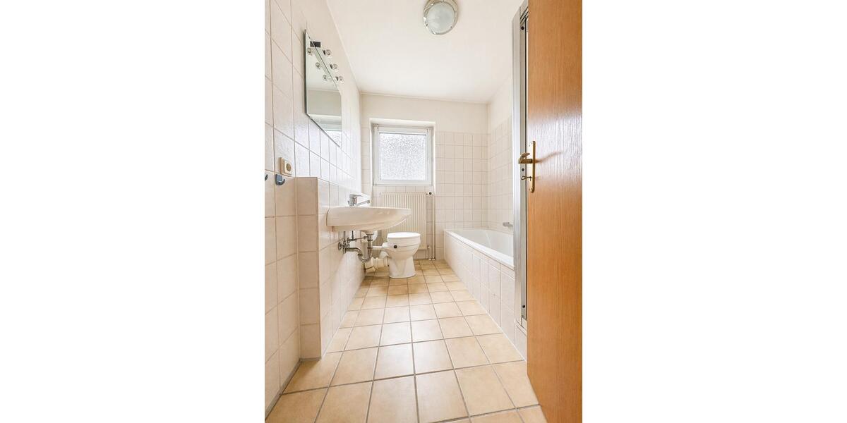 Hochparterre Königstein im Taunus - 2 Zimmer, 65 m&sup2;, 198.000&euro; | Angebot:26278602