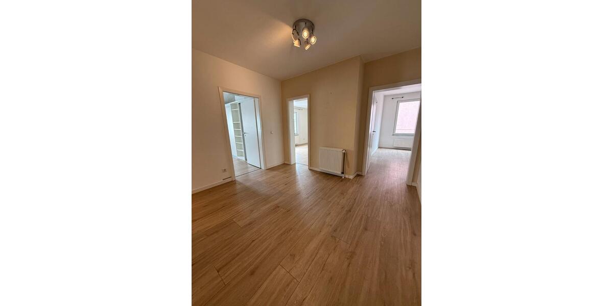 Etagenwohnung Darmstadt Bessungen - 2.5 Zimmer, 91 m&sup2;, 1.300&euro; | Angebot:26574669