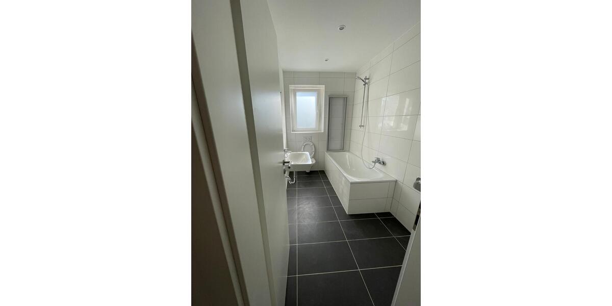 Erdgeschoßwohnung Gründau - 3 Zimmer, 63 m&sup2;, 855&euro; | Angebot:26282724