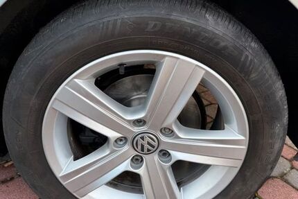 VW Golf Sportsvan 125.700 km 9.000 &euro; Maintal 63477