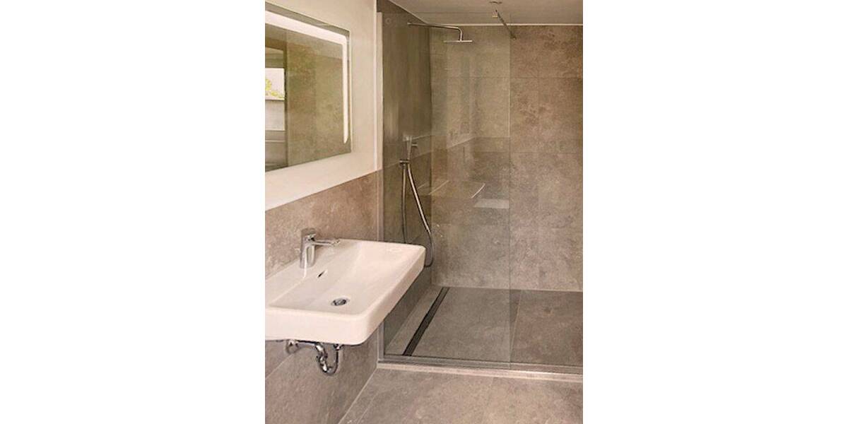 Einfamilienhaus Frankfurt am Main Seckbach - 7 Zimmer, 185 m&sup2;, 2.900&euro; | Angebot:26806913