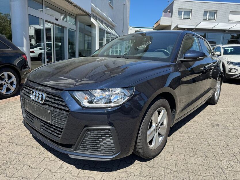 Audi A1 90.812 km 16.850 € Frankfurt am Main 65936