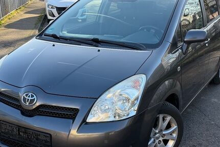 Toyota Corolla Verso 213.500 km 3.999 &euro; Frankfurt am Main 65933