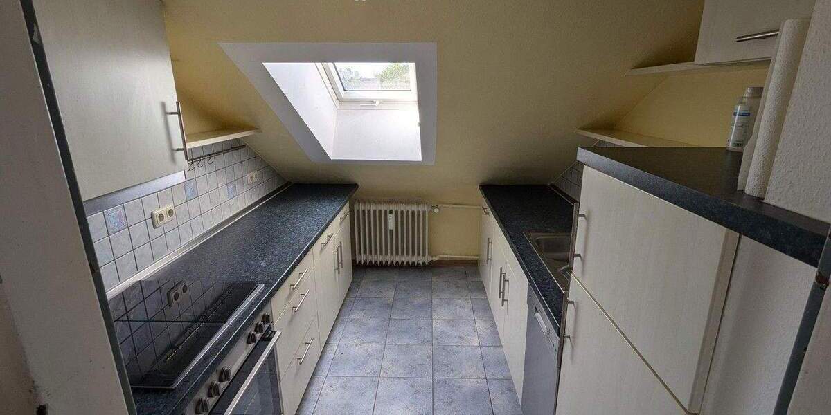 Schöne 3 Zimmer Dachgeschosswohnung 3 zimmer