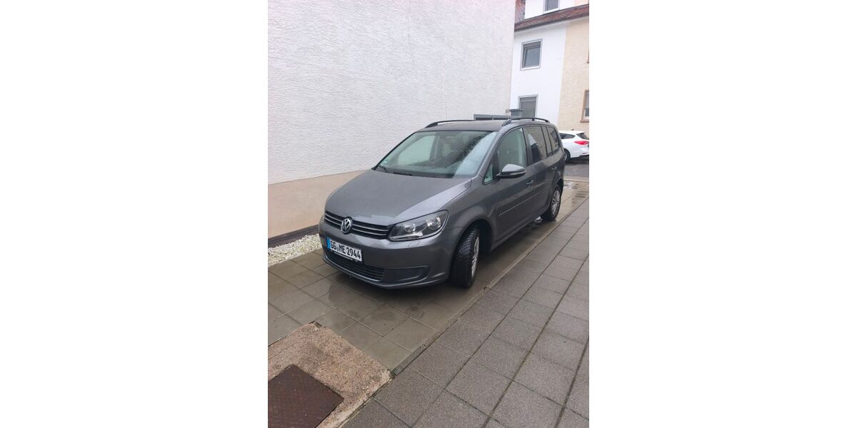 VW Touran 150.000 km 8.000 &euro; GROß GERAU 64521