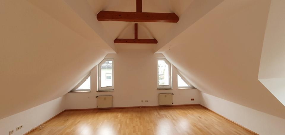 Dachgeschoßwohnung Bad Vilbel - 3 Zimmer, 88 m&sup2;, 437.000&euro; | Angebot:26866336