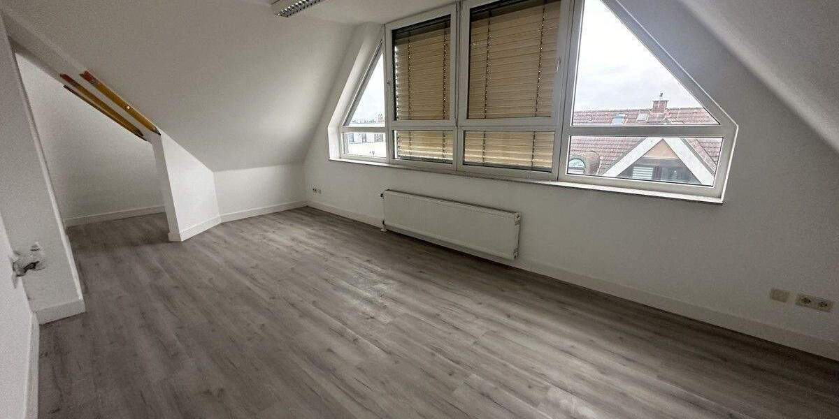 Bürofläche im Immobilienforum Hanau 128qm Dachgeschoss mit Aufzug und Tiefgarage 4 zimmer