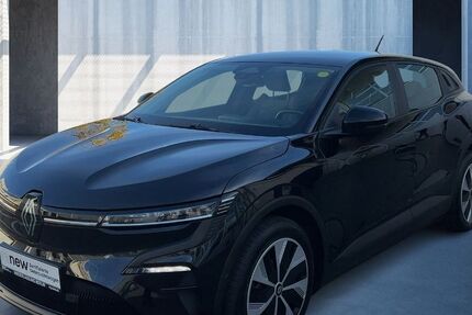Renault Megane E-TECH 16.790 km 23.660 &euro; Frankfurt / Main 60314