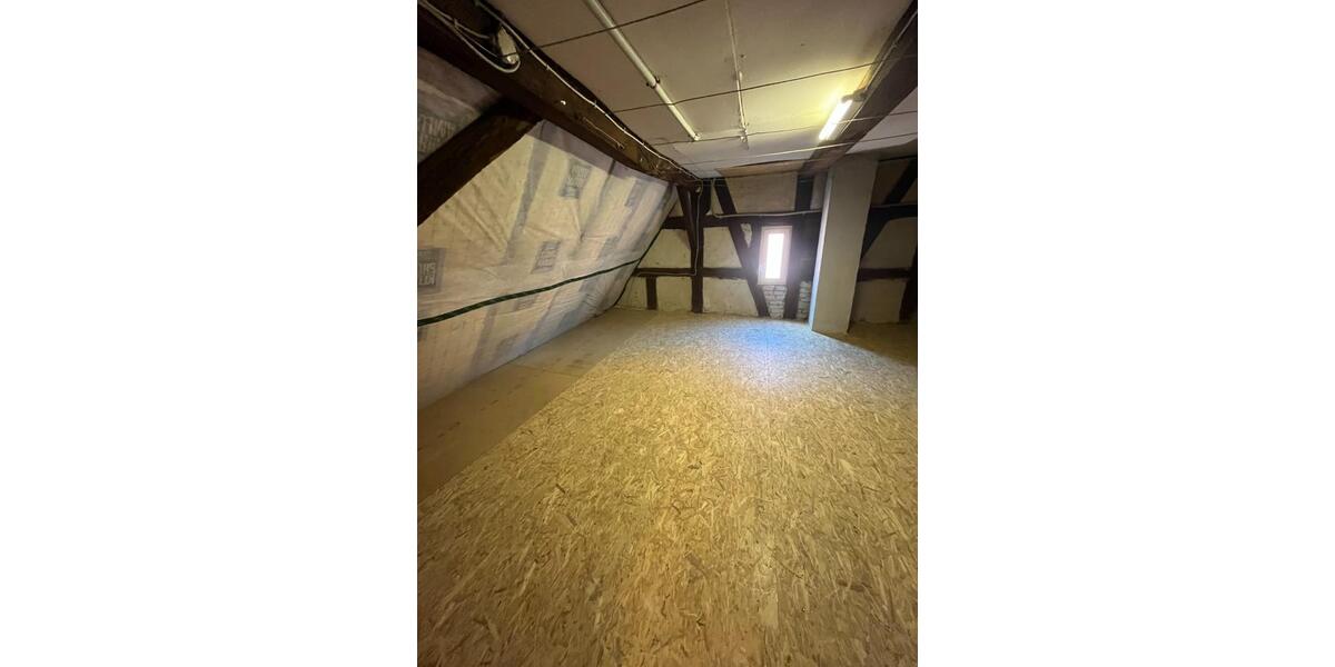 Erstbezug nach Sanierung: Helle 2,5-Zimmer-Wohnung 2.5 zimmer