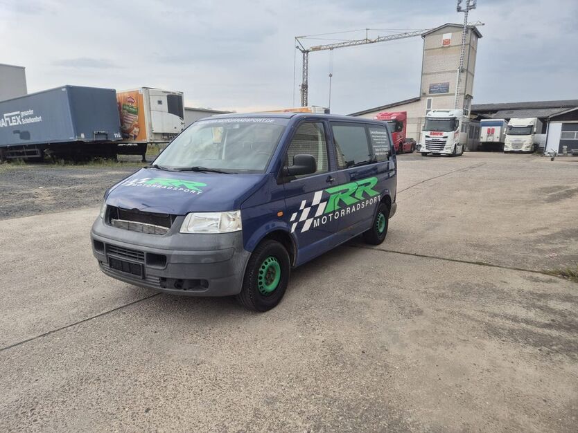 VW T5 Transporter 420.000 km 2.499 € Rödermarkt 63322
