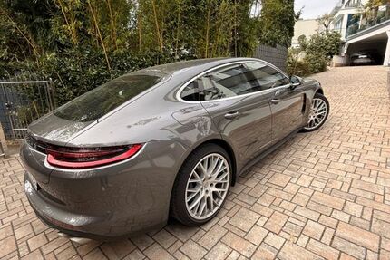 Porsche Panamera 103.000 km 46.900 &euro; Frankfurt 60311
