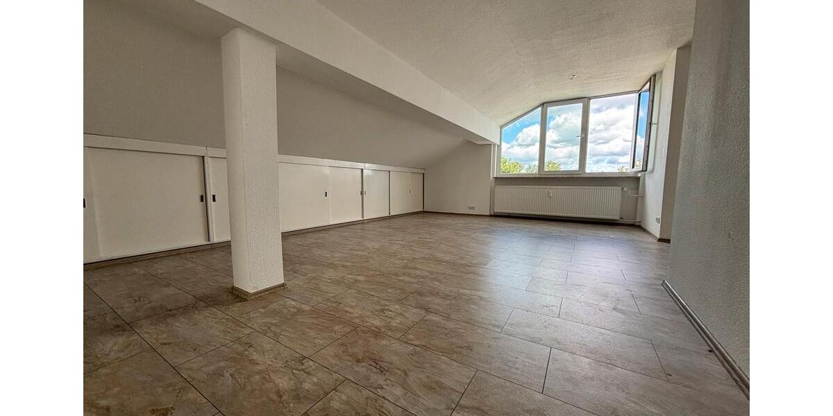Dachgeschoßwohnung Freigericht - 2.5 Zimmer, 82 m&sup2;, 220.000&euro; | Angebot:26958582