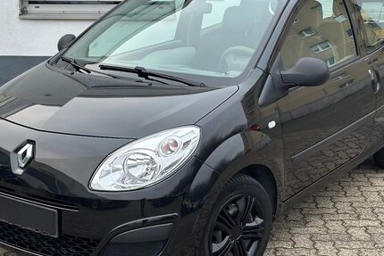 Renault Twingo 125.000 km 2.500 € Langen 63225