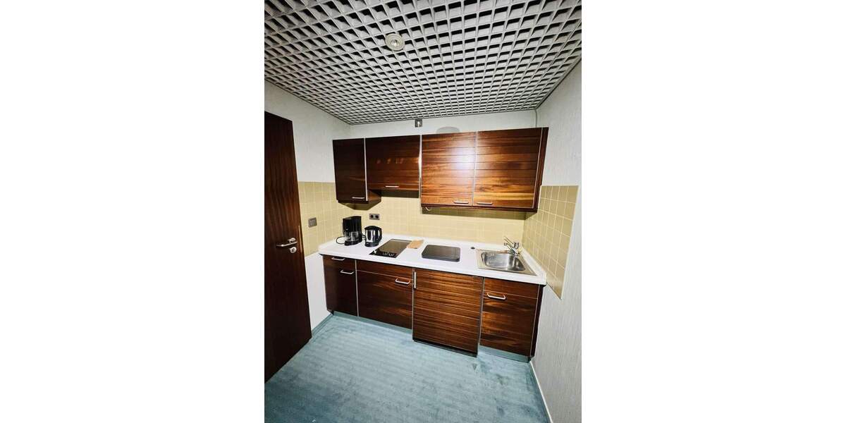 Investmentchance bei Frankfurt: Gewerbegebäude für Büro, Klinik oder Pflege 6 zimmer