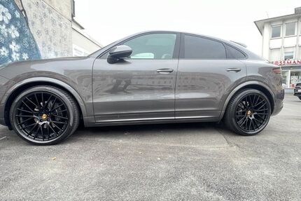Porsche Cayenne 90.000 km 61.500 € frankfurt 60388