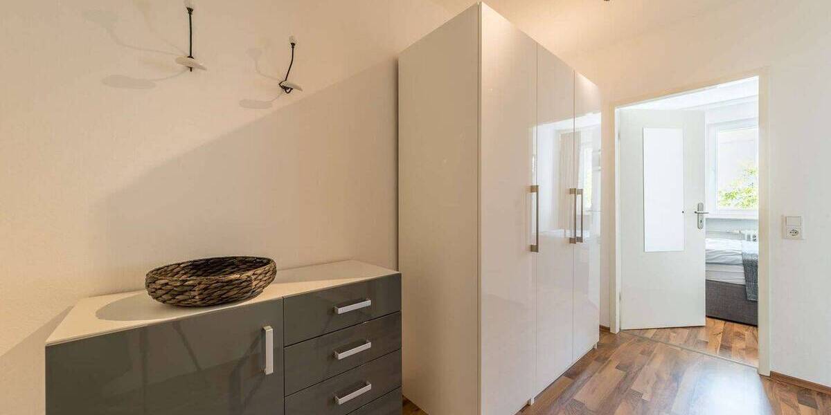 Etagenwohnung Frankfurt am Main Westend-Süd - 2 Zimmer, 48 m&sup2;, 1.810&euro; | Angebot:26824537