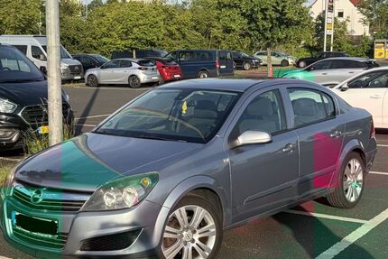 Opel Astra 272.233 km 1.900 &euro; Rüsselsheim am Main 65428