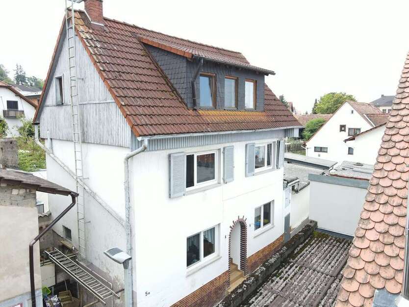 Haus zum Kaufen in Büdingen 190.000 € 110 m²