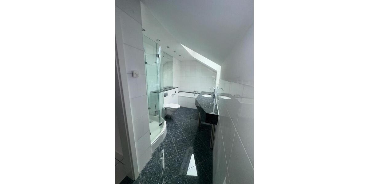 Etagenwohnung Egelsbach - 2 Zimmer, 90 m&sup2;, 1.300&euro; | Angebot:26148389