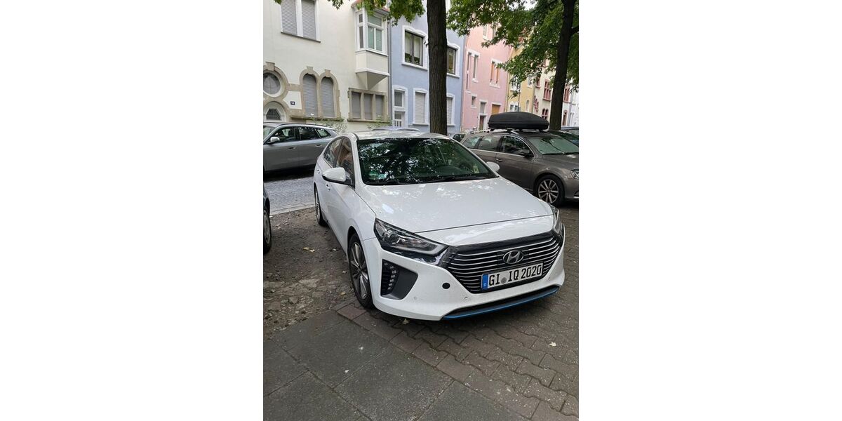 Hyundai IONIQ 167.000 km 10.000 &euro; Frankfurt am Main 60322