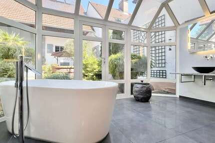 Haus zum Kaufen in Nauheim 1.399.000 € 320 m² 7 zimmer