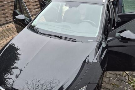 Seat Leon 78.183 km 14.090 &euro; Schwalbach 65824