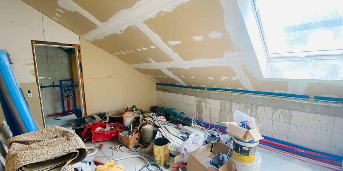 #VERKAUFT# 2015 kernsanierte Beherbergungsimmobilie in Offenbach-Mitte mit 23 Zimmer (40 Betten) und Ausbaureserve. zimmer