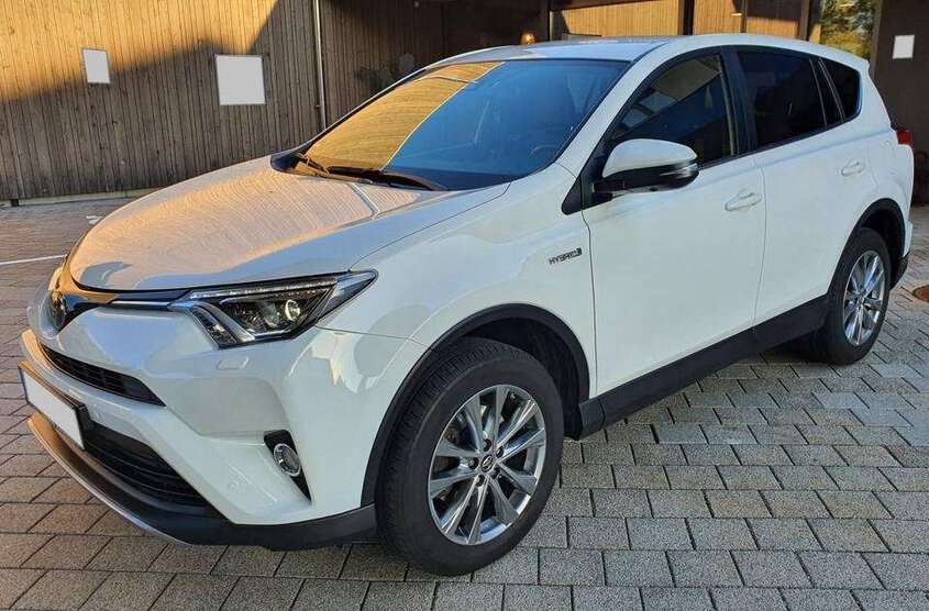 RAV 4
