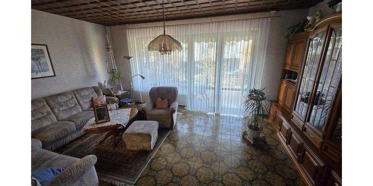 Reihenmittelhaus Aschaffenburg Damm - 5 Zimmer, 135 m&sup2;, 399.000&euro; | Angebot:25749975