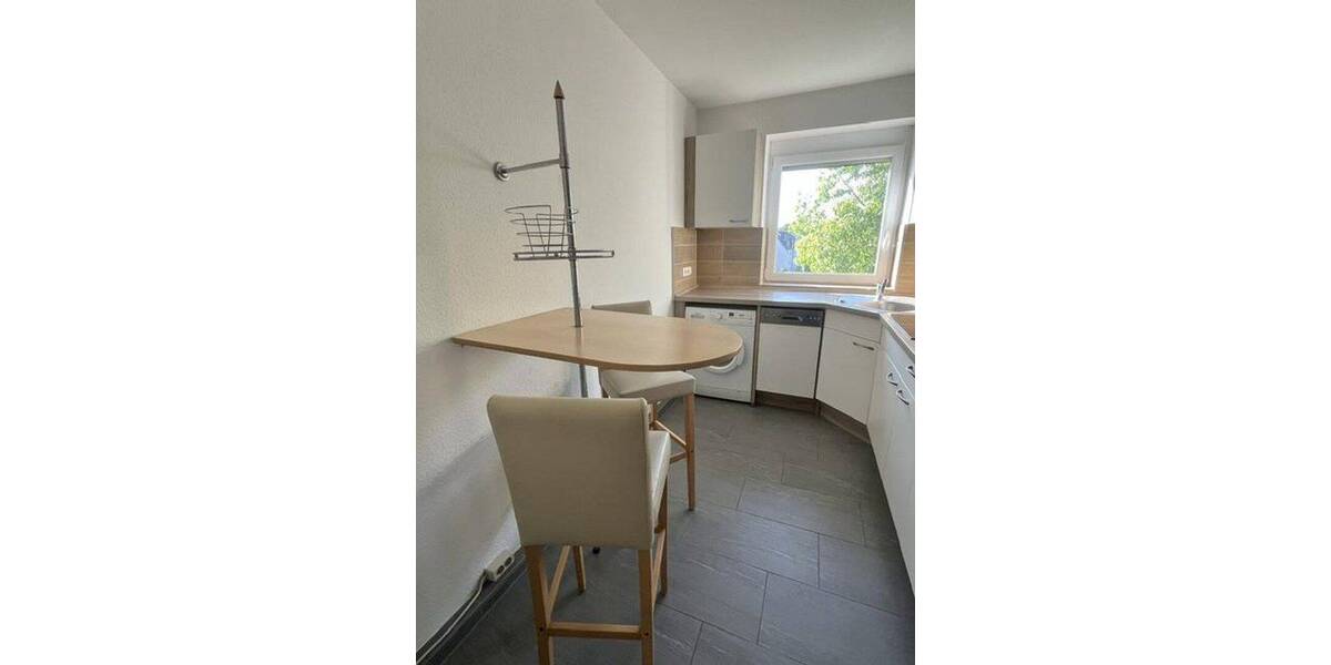 Etagenwohnung Frankfurt Ginnheim - 2 Zimmer, 57 m&sup2;, 1.100&euro; | Angebot:26820153