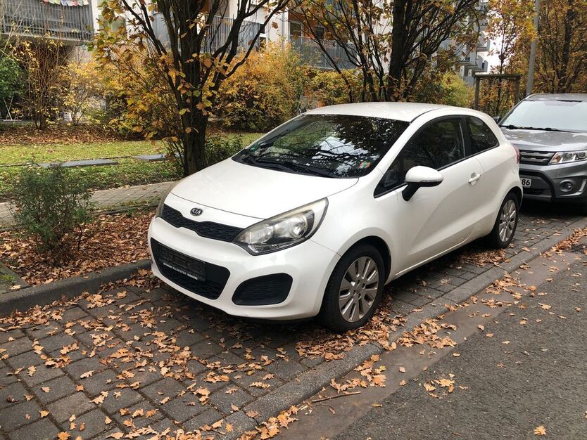 Kia Rio 188.000 km 3.100 € Kelkheim 65779