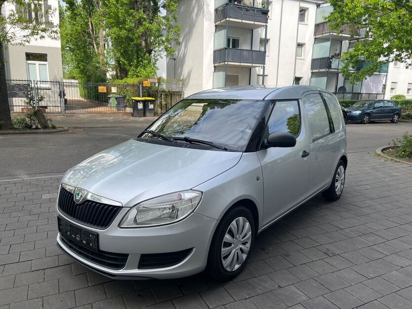 Skoda Roomster 206.000 km 2.600 € Frankfurt 60326