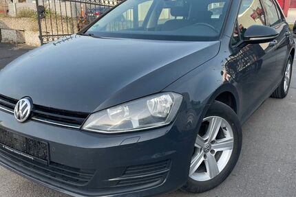 VW Golf 143.000 km 8.700 &euro; Flörsheim 65439
