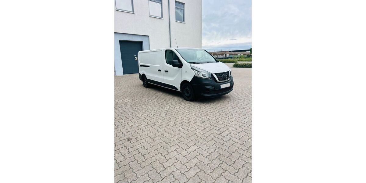 Nissan NV300 195.000 km 8.900 &euro; Riederwald 60386