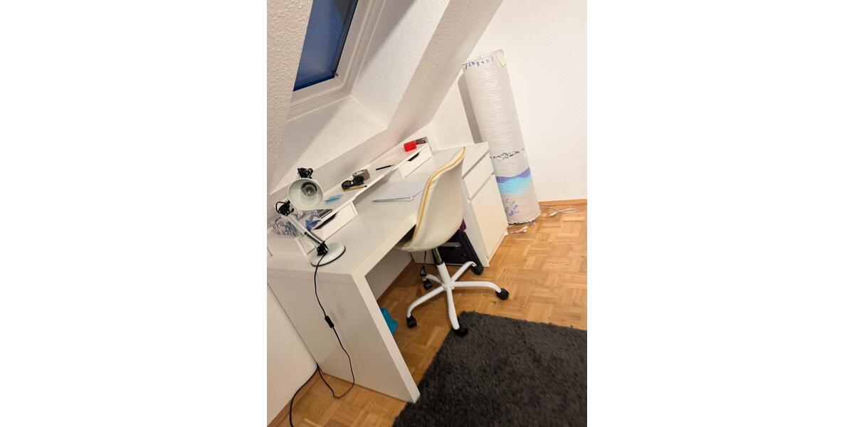 Dachgeschoßwohnung Flörsheim am Main - 3 Zimmer, 75 m&sup2;, 1.300&euro; | Angebot:25902152