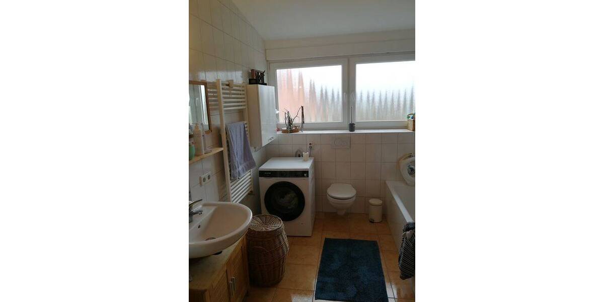 Etagenwohnung Darmstadt Bessungen - 4 Zimmer, 98 m&sup2;, 1.300&euro; | Angebot:26161949