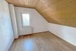 **RESERVIERT** Charmantes Einfamilienhaus mit vielseitig nutzbarem Nebengebäude 5 zimmer