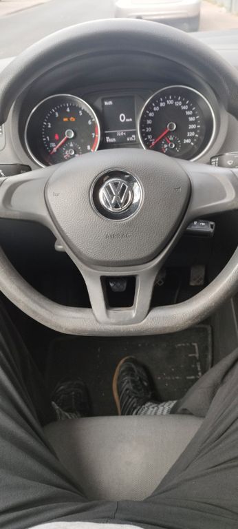 VW Polo 91.000 km 7.800 € Frankfurt am Main 65933
