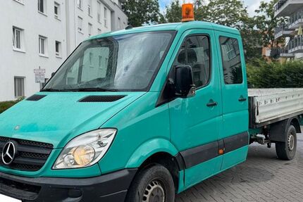 Mercedes-Benz Sprinter 299.000 km 7.200 &euro; Frankfurt Am Main 60386
