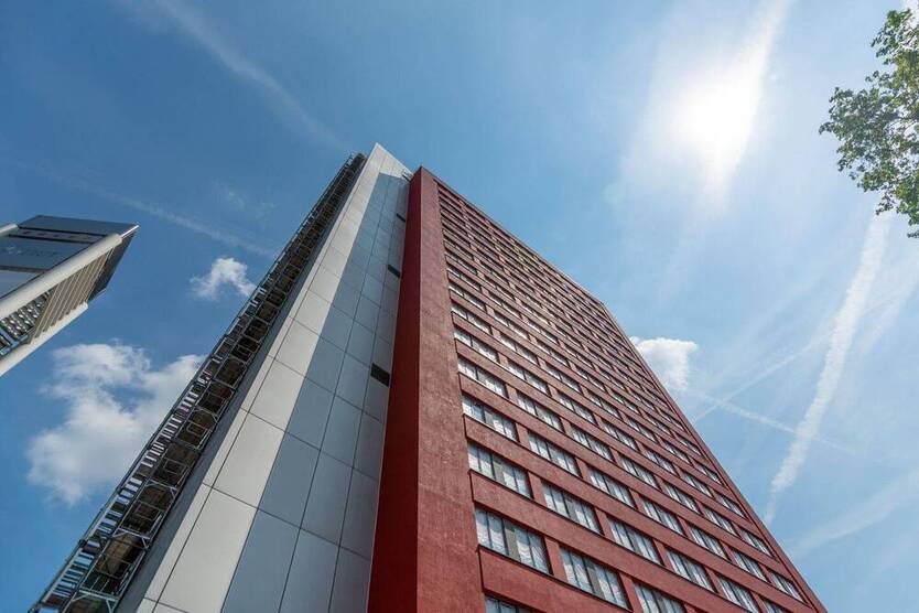 Ruby Tower 2-Zimmerwohnung mit Blick auf den Taunus sucht neuen Bewohner