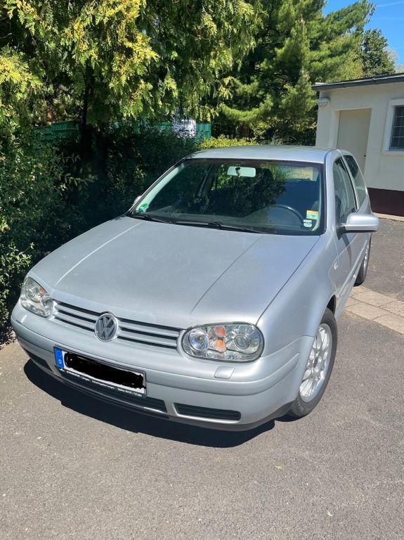 VW Golf 44.000 km 10.900 € Rodgau 63110