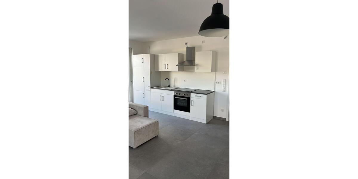 Exklusive 2-Zimmer-Wohnung mit großzügiger Dachterrasse 6 zimmer