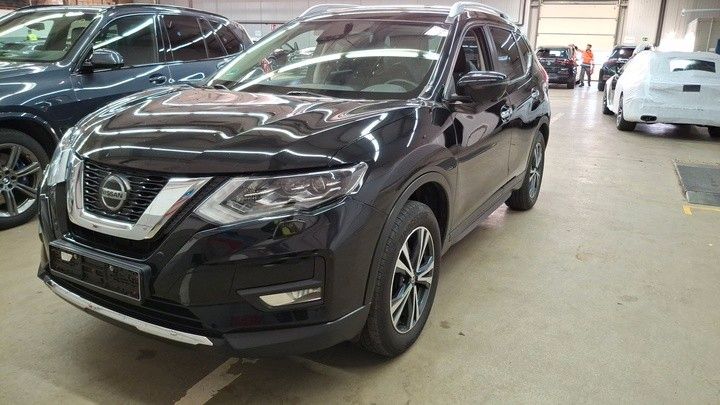 Nissan X-Trail 92.000 km 22.900 € Frankfurt 60388