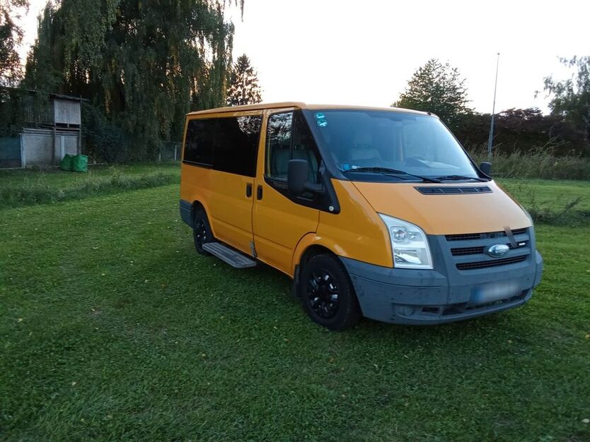 Ford Transit 221.900 km 5.250 € Frankfurt 60489