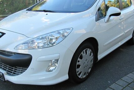 Peugeot 308 Platinum+ Klma+Insp+ TÜV + NEU + 230.447 km 3.935 € Schwalbach/Taunus 65824