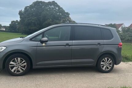 VW Touran 111.000 km 19.999 &euro; Hofheim 65719