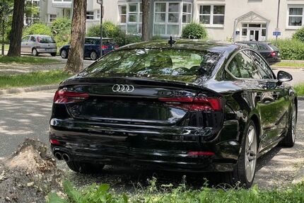 Audi A5 230.000 km 19.199 € Frankfurt am Main 60439