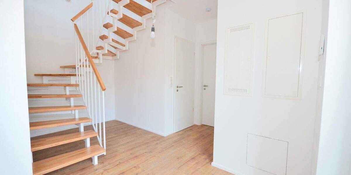 Mehrfamilienhaus, Wohnhaus Neu-Isenburg Isenburg - 5 Zimmer, 173 m&sup2;, 2.550&euro; | Angebot:25780141