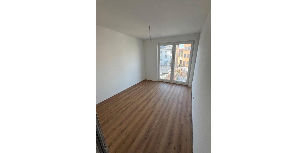 Erdgeschoßwohnung Frankfurt am Main Niederrad - 2 Zimmer, 67 m&sup2;, 1.380&euro; | Angebot:26235179